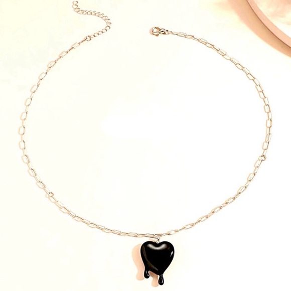 Dark Heart Black Blood Slime Liquid Dripping Droplet Goth Vamp Werewolf Necklace - Picture 7 of 11